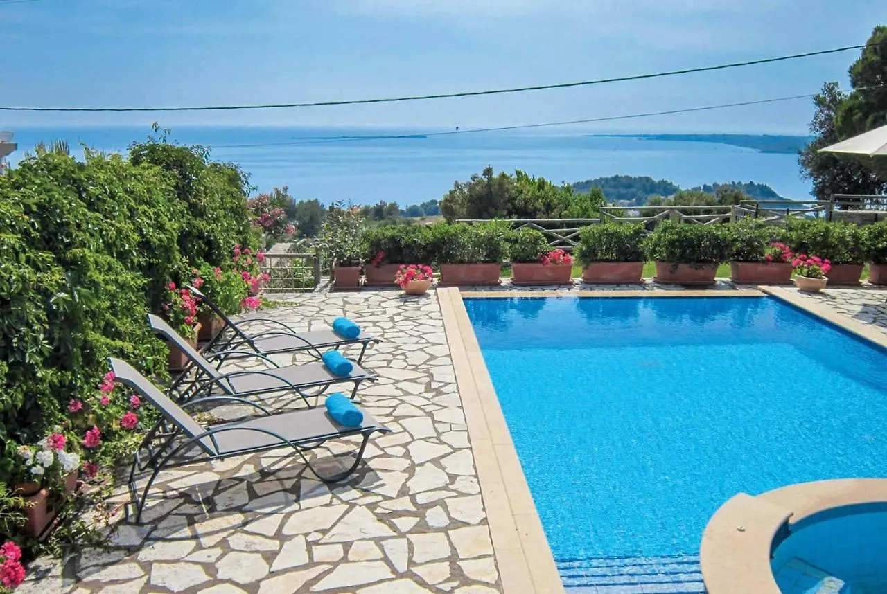 Efrosini Villa Lassi  Greece