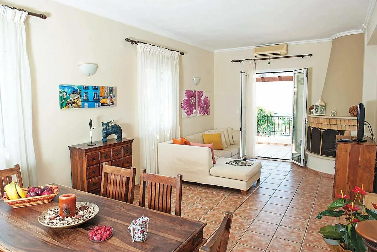 Efrosini Villa Lassi  Greece